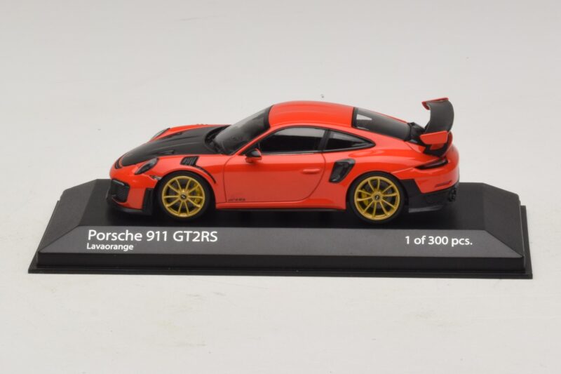 Porsche 911 991.2 GT2 RS Oranssi Minichamps 1:43 410067229 Metalli
