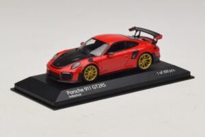 Porsche 911 991.2 GT2 RS Punainen Minichamps 1:43 410067227 Metalli — kuva 2 / 5