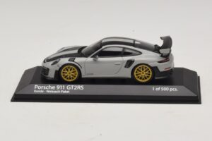 Porsche 911 991.2 GT2 RS Weissach Package Chalk Minichamps 1:43 410067220 Metalli