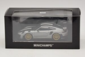 Porsche 911 991.2 GT2 RS Weissach Package Chalk Minichamps 1:43 410067220 Metalli — kuva 5 / 5
