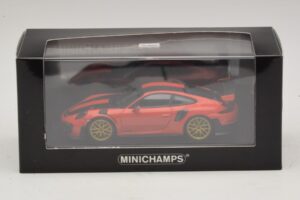 Porsche 911 991.2 GT2 RS Weissach Package Oranssi Minichamps 1:43 410067224 Metalli — kuva 5 / 5