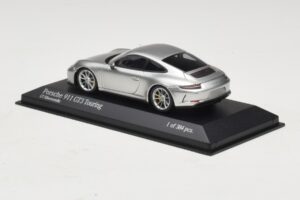 Porsche 911 991.2 GT3 Touring Hopea Minichamps 1:43 410067422 Metalli — kuva 3 / 5