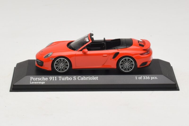 Porsche 911 991 Turbo S Avoauto Oranssi Minichamps 1:43 410067181 Metalli