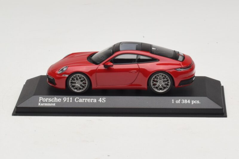Porsche 911 992 Carrera 4S Punainen Minichamps 1:43 410069321 Metalli