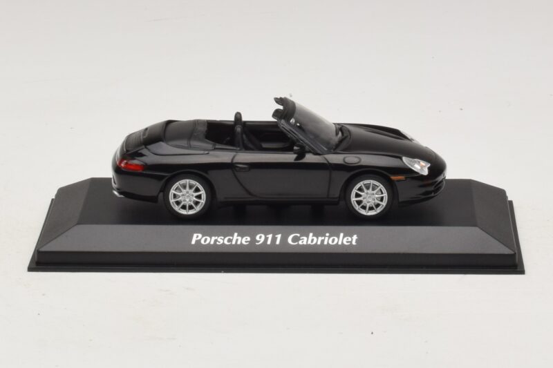 Porsche 911 996 Avoauto Musta Metallic Maxichamps 1:43 940061030 Metalli