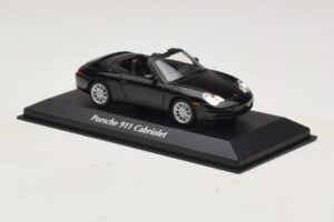 Porsche 911 996 Avoauto Musta Metallic Maxichamps 1:43 940061030 Metalli — kuva 3 / 5
