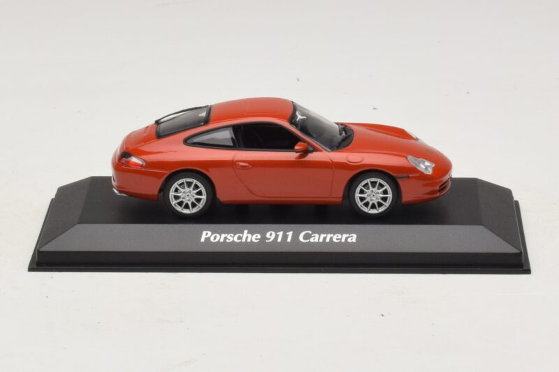 Porsche 911 996 Carrera Orange Metallic Maxichamps 1:43 Porsche 911 996 Carrera Orange Metallic Maxichamps 1:43 940061021 Metalli