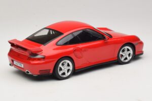Porsche 911 996 GT2 Punainen KK-Scale 1:18 KKDC181454 Metalli — kuva 2 / 6