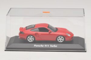 Porsche 911 996 Turbo Punainen Maxichamps 1:43 940069300 Metalli — kuva 4 / 5