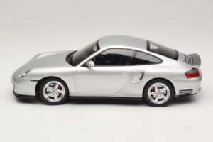 Porsche 911 996 Turbo Hopea KK-Scale 1:18 KKDC181471 Metalli — kuva 3 / 6