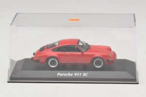 Porsche 911 SC Punainen Maxichamps 1:43 940062021 Metalli — kuva 4 / 5