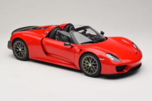 Porsche 918 Spyder Weissach Package Guards Red AUTOart 1:12 12122 Metalli — kuva 6 / 8