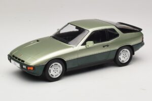 Porsche 924 Turbo Vaaleanvihreä & Tummanvihreä MCG 1:18 MCG18660 Metalli