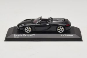 Porsche Carrera GT Musta Minichamps 1:43 Porsche Carrera GT Musta Minichamps 1:43 430060230 Metalli