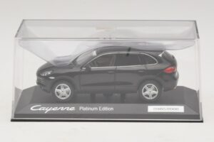 Porsche Cayenne 9PA Platina Edition Musta Minichamps 1:43 WAP0200160E Metalli — kuva 4 / 5