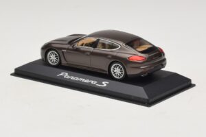 Porsche Panamera 970 S Ruskea Metallinen Minichamps 1:43 WAP0203400E Metalli — kuva 3 / 5