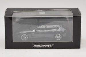 Porsche Panamera 971 4 E-Hybrid Sport Turismo Harmaa Minichamps 1:43 410066112 Metalli — kuva 5 / 5