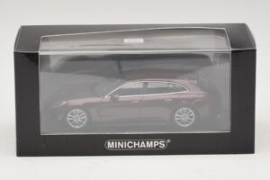 Porsche Panamera 971 Sport Turismo 4S Punainen Minichamps 1:43 410066110 Metalli — kuva 5 / 5