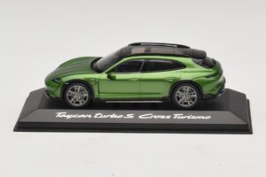 Porsche Taycan Turbo S Cross Turismo Vihreä Minichamps 1:43 WAP0207830M003 Metalli