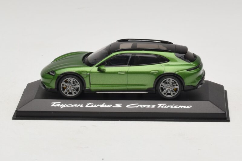 Porsche Taycan Turbo S Cross Turismo Vihreä Minichamps 1:43 WAP0207830M003 Metalli