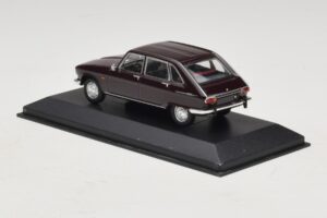 Renault 16 Tummanpunainen Minichamps 1:43 400113104 Metalli — kuva 3 / 5