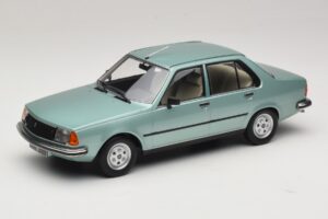 Renault 18 Vaaleanvihreä MCG 1:18 MCG18596 Metalli