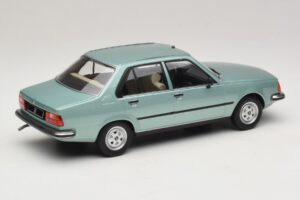 Renault 18 Vaaleanvihreä MCG 1:18 MCG18596 Metalli — kuva 2 / 6