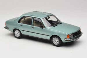 Renault 18 Vaaleanvihreä MCG 1:18 MCG18596 Metalli — kuva 4 / 6