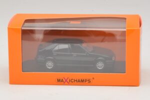 Renault 19 Musta Maxichamps 1:43 940113701 Metalli — kuva 5 / 5