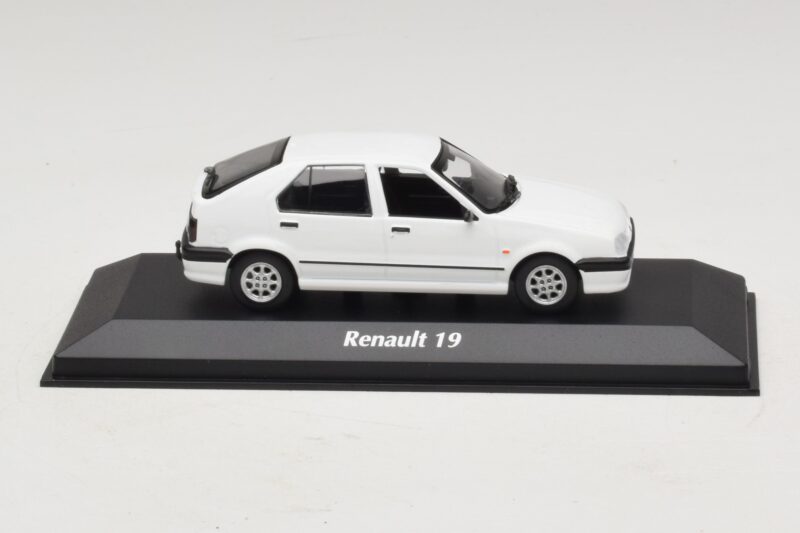 Renault 19 Valkoinen Maxichamps 1:43 940113700 Metalli