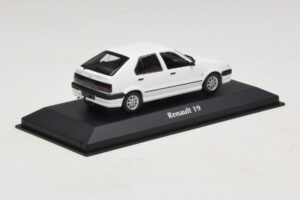 Renault 19 Valkoinen Maxichamps 1:43 940113700 Metalli — kuva 2 / 5