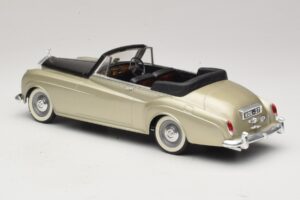 Rolls-Royce Silver Cloud II Hopea Solido 1:18 8006 Metalli — kuva 5 / 6