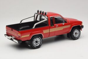 Toyota Hilux N50 Xtra Cab 4x4 Punainen KK-Scale 1:18 KKDC181562 Metalli — kuva 2 / 6
