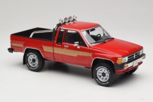 Toyota Hilux N50 Xtra Cab 4x4 Punainen KK-Scale 1:18 KKDC181562 Metalli — kuva 4 / 6