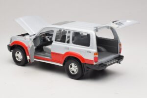 Toyota Land Cruiser J80 Hopea Punainen Road Legends 1:18 92098 Metalli — kuva 5 / 8