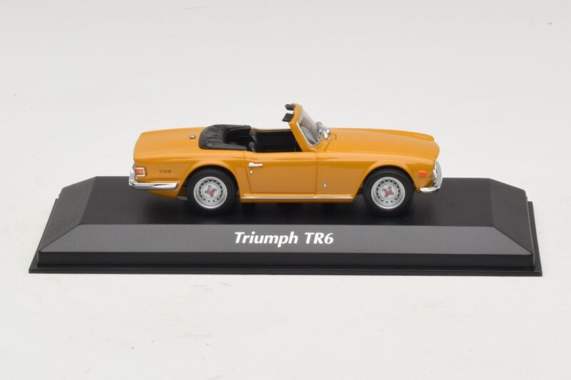 Triumph TR6 Oranssi Maxichamps 1:43 940132571 Metalli