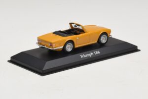 Triumph TR6 Oranssi Maxichamps 1:43 940132571 Metalli — kuva 2 / 5