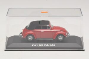 Volkswagen 1302 Avoauto Punainen Maxichamps 1:43 940055031 Metalli — kuva 4 / 5