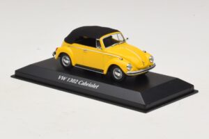 Volkswagen 1302 Avoauto Keltainen Maxichamps 1:43 940055030 Metalli — kuva 3 / 5
