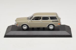 Volkswagen 411 LE Variant Savanna Beige Minichamps 1:43 Volkswagen 411 LE Variant Savanna Beige Minichamps 1:43 400051114 Metalli