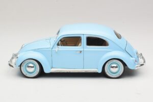 Volkswagen Kupla Sininen Bburago 1:18 3381 Metalli — kuva 4 / 8