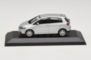 Volkswagen Golf Plus Mk5 Hopea Korvaava Pakkaus Minichamps 1:43 Volkswagen Golf Plus Mk5 Hopea Korvaava Pakkaus Minichamps 1:43 400054370-R1 Metalli