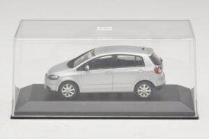 Volkswagen Golf Plus Mk5 Hopea Korvaava Pakkaus Minichamps 1:43 400054370-R1 Metalli — kuva 4 / 5