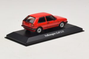 Volkswagen Golf GTI Mk2 Punainen Maxichamps 1:43 940054121 Metalli — kuva 2 / 5