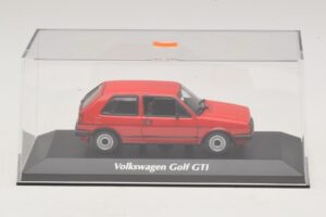 Volkswagen Golf GTI Mk2 Punainen Maxichamps 1:43 940054121 Metalli — kuva 4 / 5