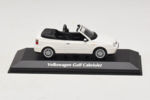 Volkswagen Golf Mk4 Avoauto Valkoinen Maxichamps 1:43 Volkswagen Golf Mk4 Avoauto Valkoinen Maxichamps 1:43 940058330 Metalli