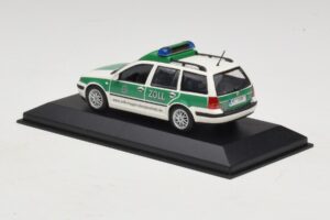 Volkswagen Golf Mk4 Variant Polizei Minichamps 1:43 430056090 Metalli — kuva 3 / 5