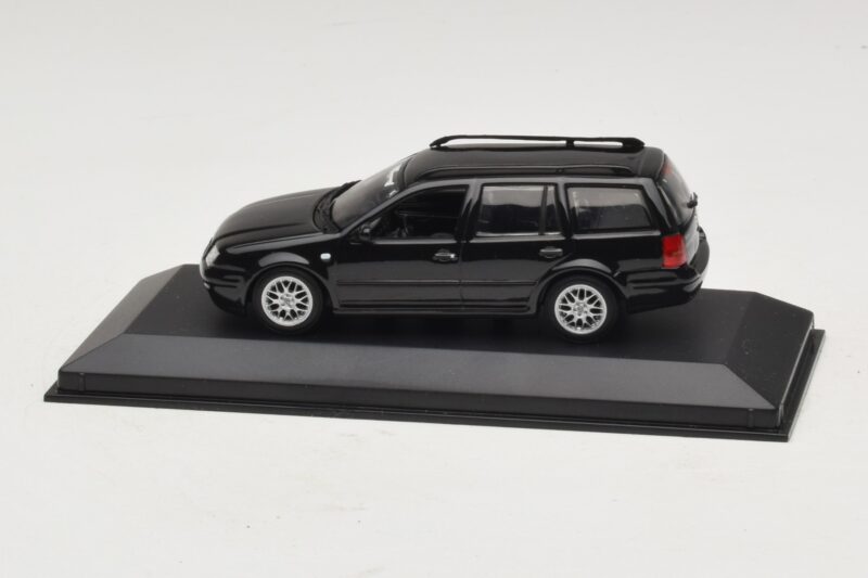 Volkswagen Golf Mk4 Variant Sport Highline BBS Edition Musta Korvaava Pakkaus Minichamps 1:43 GOLF008-R1 Metalli