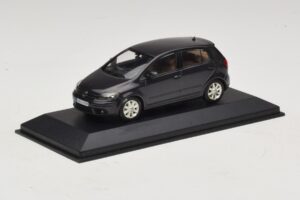 Volkswagen Golf Plus Mk5 Musta Minichamps 1:43 GOLF007 Metalli — kuva 2 / 5