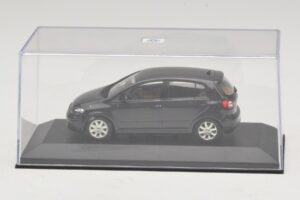 Volkswagen Golf Plus Mk5 Musta Minichamps 1:43 GOLF007 Metalli — kuva 4 / 5